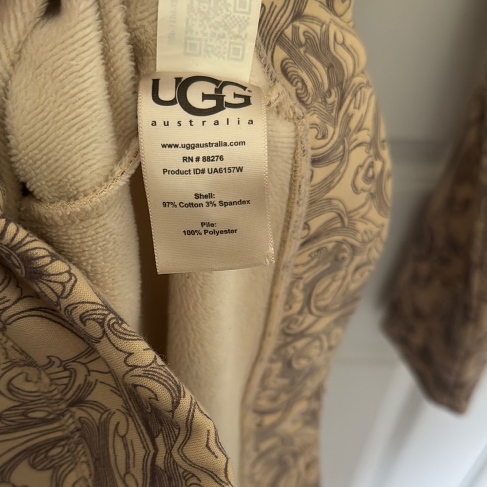 Ugg Bathrobe - image 4